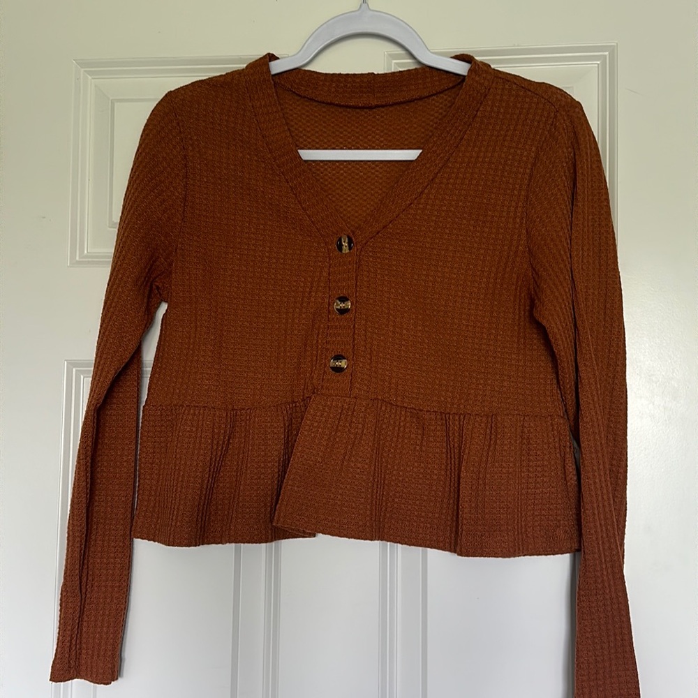 Long sleeve ribbed cropped top